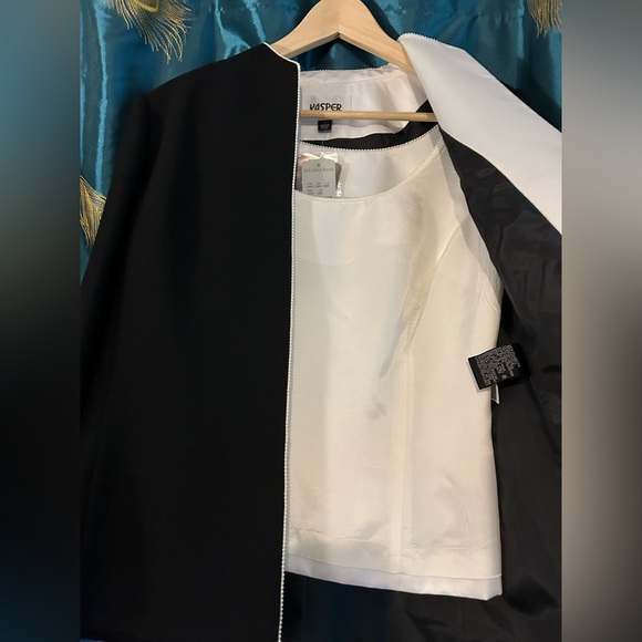 Melanie Lynn Kasper 2 piece tank and blazer - Picture 3 of 10